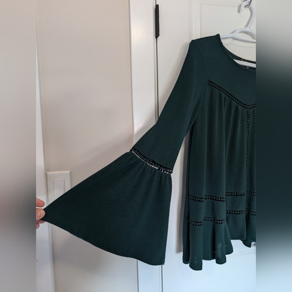 Bohemian Top - Dark Green - Size Med - Like New - Soft and Cozy - Picture 2 of 4